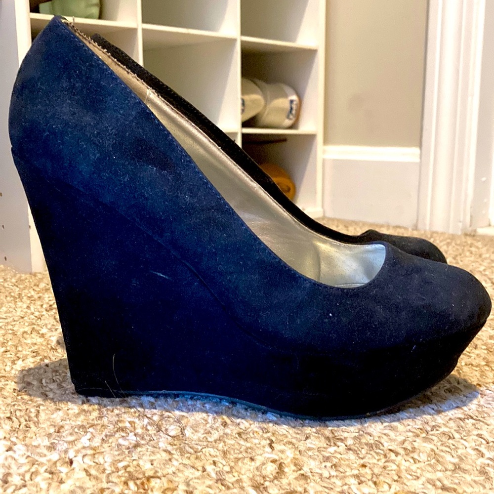 Black wedge shoes perfect for formal events/weddings